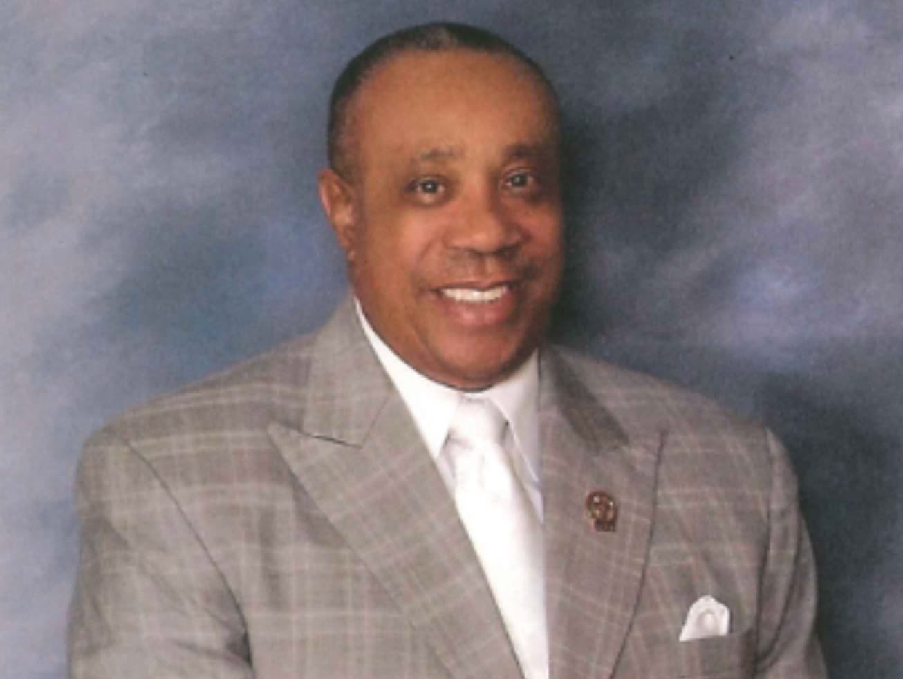 Dr. Harold Simmons Memorial Scholarship Fund